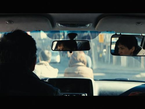 יום אחד, עשרות גורלות: החיים דרך המראה של נהג מונית